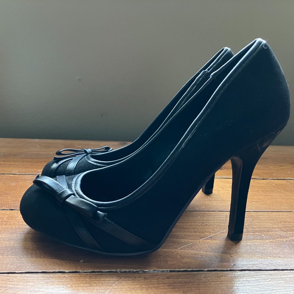 Size 5 high heel shoes and sandals